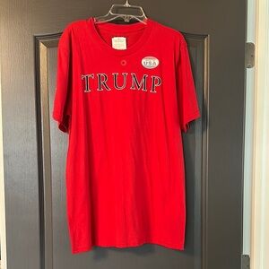 Trump Red Graphic Men's T-Shirt NWT size Medium